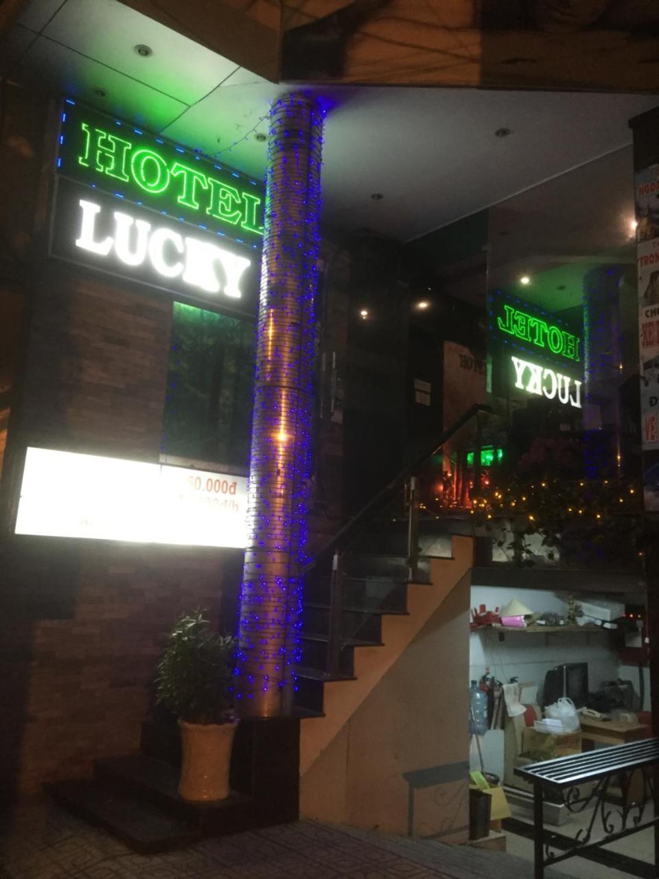 Lucky Hotel 胡志明市 外观 照片